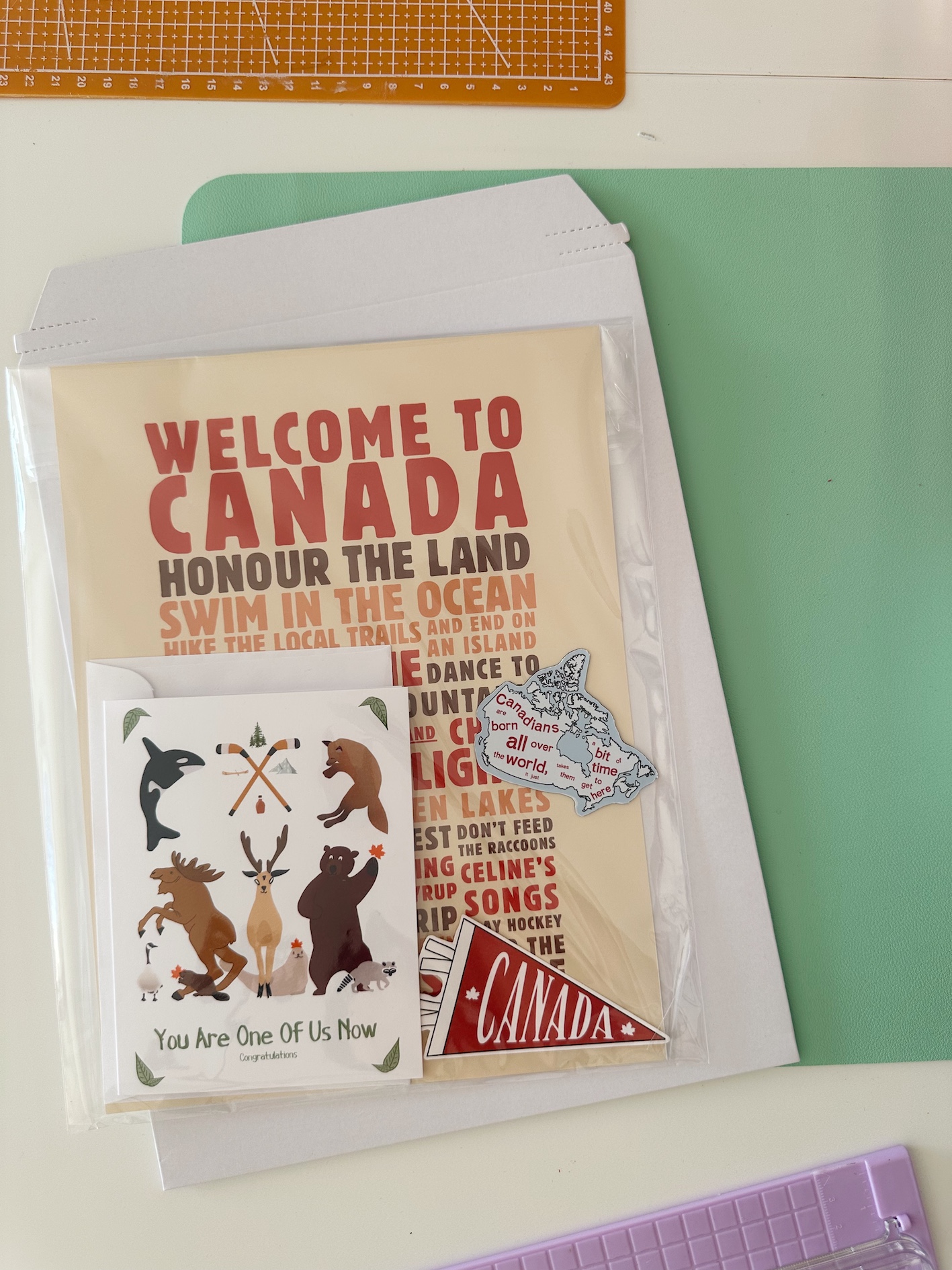 Welcome to Canada Gift Pack