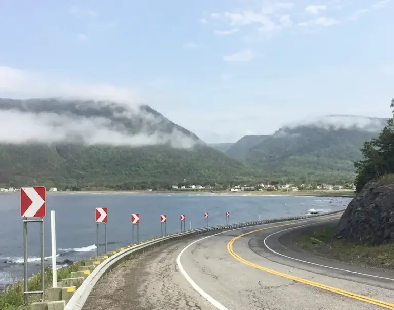 Highway QC-132 Where the Saint Laurent River Made Me Cry travel blog chasing wonder