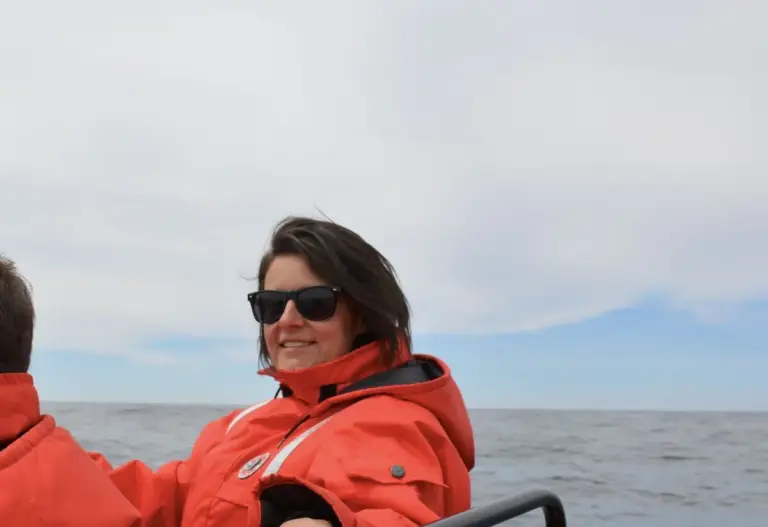 whale-watching-boat-tofino-ocean-adventure-little-me-in-big-canada
