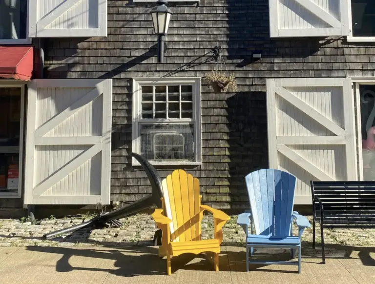 adirondack-chairs-anchor-lunenburg-waterfront